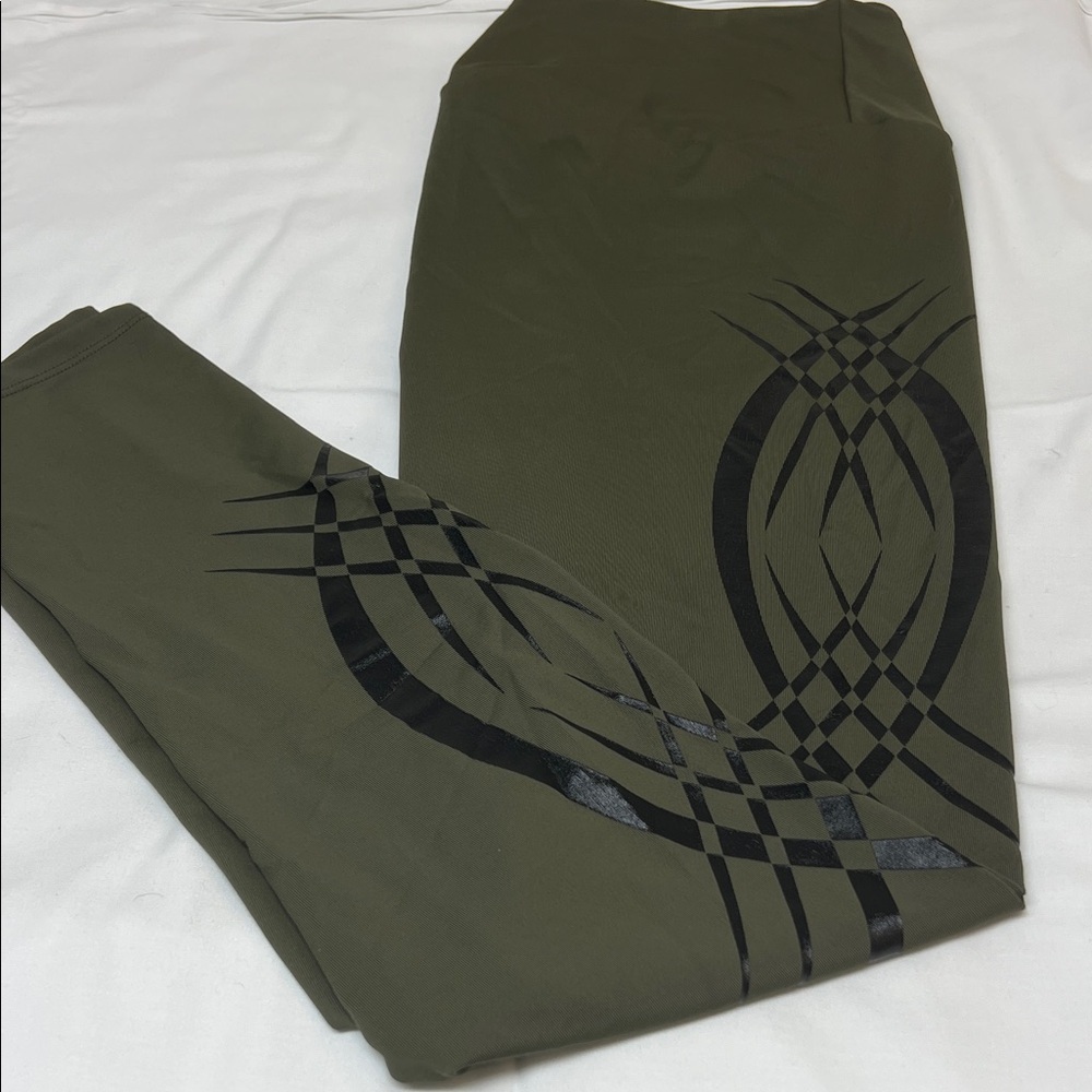 Olive Green Men's Pants with Black Pattern Sz S